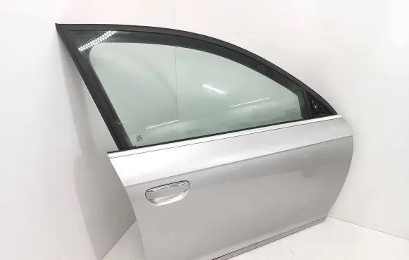 Audi A6 S6 C6 4F Front door