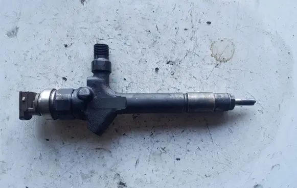 Mazda 6 Fuel injector