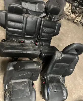 Seat set