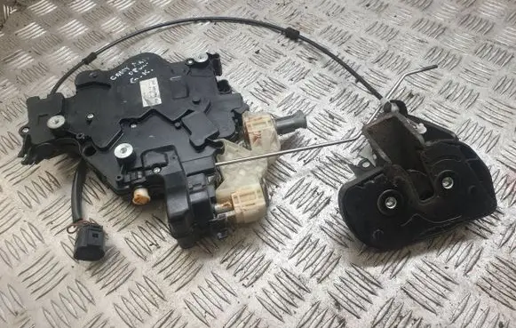 Volkswagen Caddy Sliding door lock 2K0843653AS 01072041009