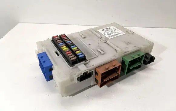 Volvo V70 Comfort/convenience module 7G9T14C256