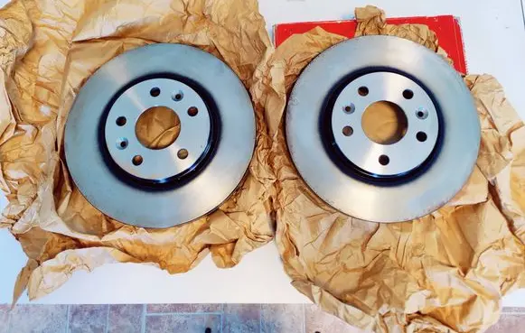 Opel Vivaro Front brake disc DF6751S