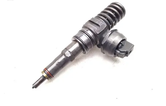 Volkswagen Polo IV 9N3 Fuel injector 038130073BP 0414720314