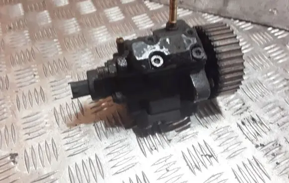 Alfa Romeo 147 Fuel injection high pressure pump