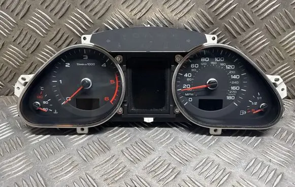 Audi Q7 4L Speedometer (instrument cluster) 4L0920984P