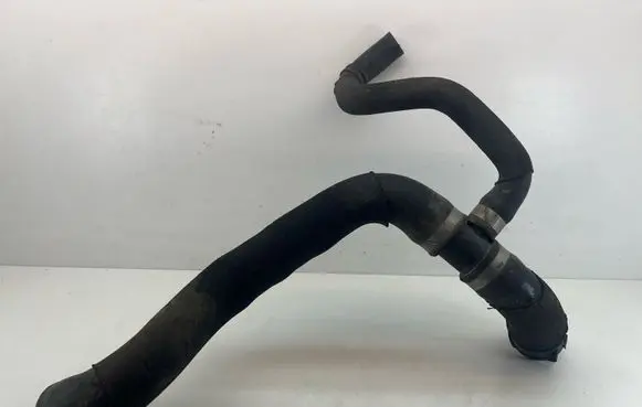 Audi A6 S6 C6 4F Engine coolant pipe/hose 4F0121049E