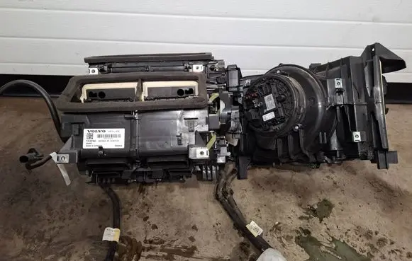 Interior heater climate box assembly