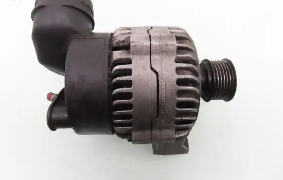 BMW 5 E39 Generator/alternator 1740624 0123315013