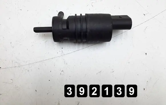 BMW 1 E81 E87 Windscreen/windshield washer pump 488770010