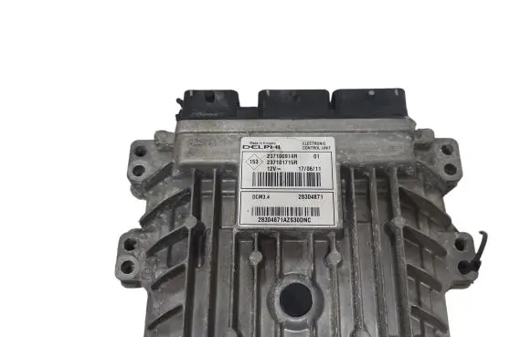 Renault Megane III Engine control unit/module 237100914R 237101715R 28304871