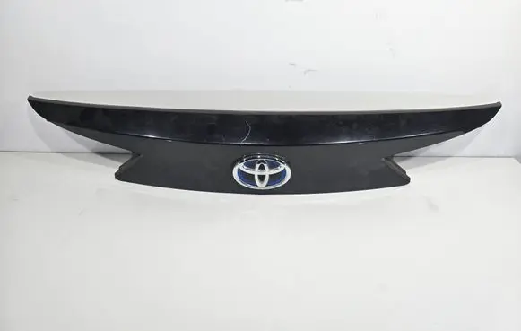 Toyota Auris E180 Tailgate trim 7681102830