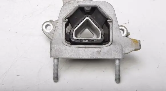 Citroen C4 III e-C4 Engine mounting bracket 9826551380