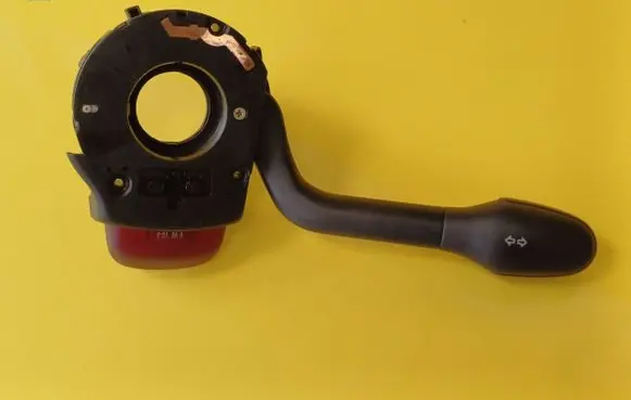 Volkswagen Golf III Indicator stalk QC88002