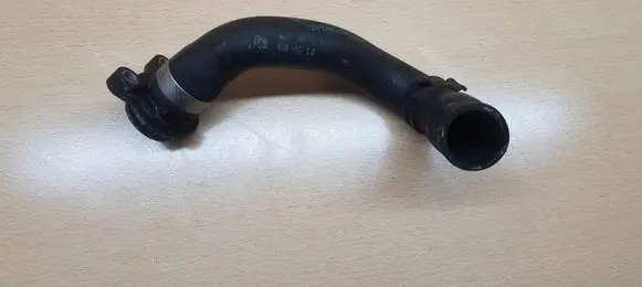BMW 4 F32 F33 Engine coolant pipe/hose 7603514