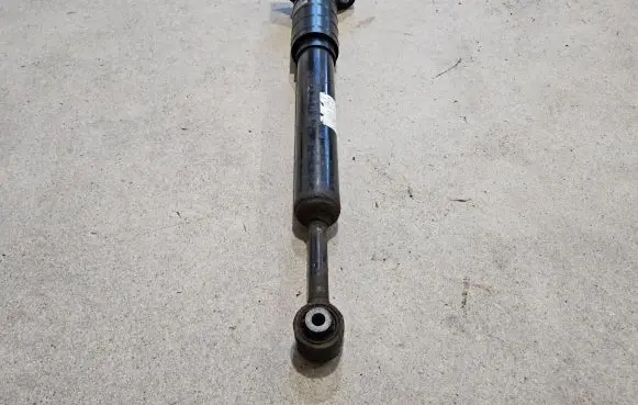 Maserati Ghibli Rear shock absorber/damper 06700059470