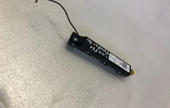 Volkswagen Touran III Aerial antenna amplifier 5ta035577
