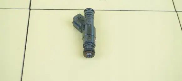 Land Rover Range Rover L322 Fuel injector 1707843 6SP47