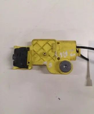 Opel Zafira B Airbag deployment crash/impact sensor 24460761 SA005883404 343149712