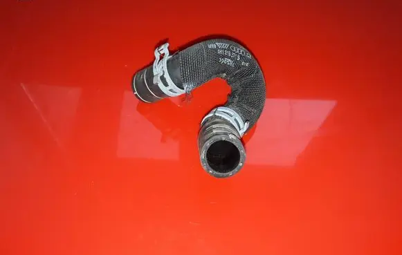 Audi A8 S8 D4 4H Engine coolant pipe/hose 4H1819371B