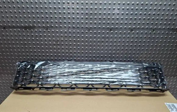 Fiat 500 Front bumper lower grill S26336971 735619520