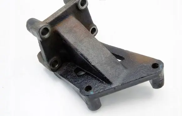 Hyundai Santa Fe Power steering pump mounting bracket 