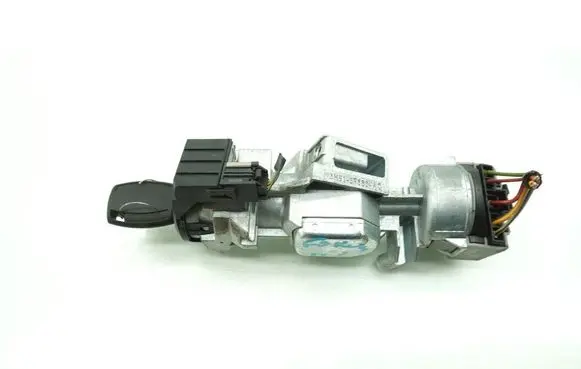 Ford Focus C-MAX Ignition lock 3M51-3F880-AC