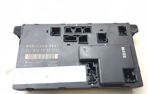 Mercedes-Benz E W211 Door control unit/module 2118201585 K3539