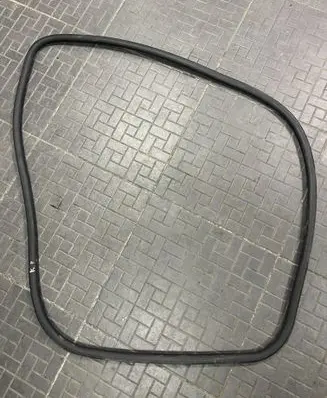 Jeep Cherokee Front door rubber seal 