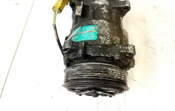 Renault Twingo I Air conditioning (A/C) compressor (pump) 7700106069 sd7v16