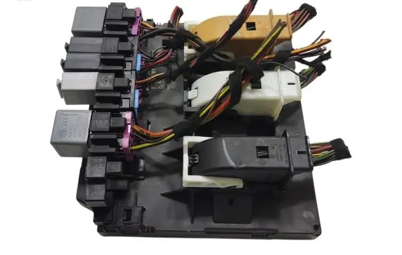 Seat Leon (1P) Radio/CD/DVD/GPS head unit 5K0937086F