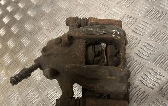 Mercedes-Benz Sprinter W906 Rear brake caliper