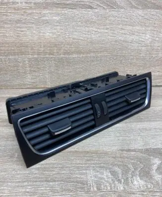 Audi A5 8T 8F Dash center air vent grill 8T2820951B