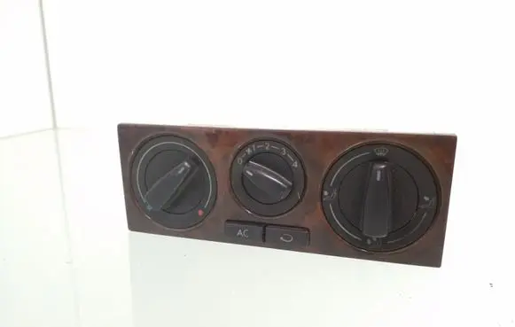 Volkswagen Golf IV Climate control unit 1J0820045F