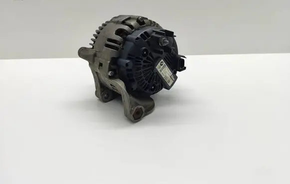 BMW 5 E60 E61 Generator/alternator 7797521 7797521AI01 2543304A