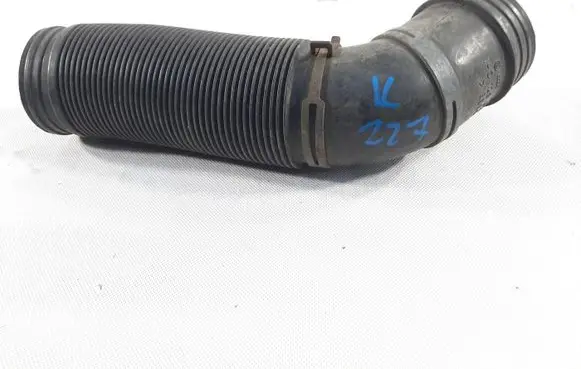 Volkswagen Golf III Air intake hose/pipe 1H0129627AP