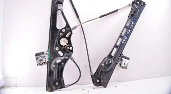 Mercedes-Benz E W211 Front door electric window regulator A2117200248