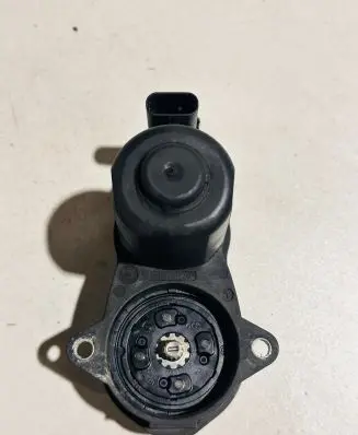 Mercedes-Benz GLE (W166 - C292) Rear brake caliper 1664237898A