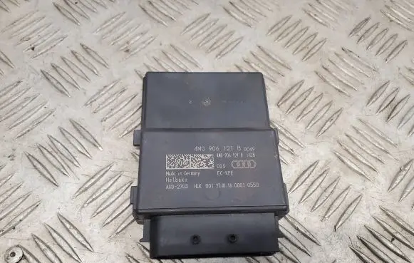 Audi Q7 4M Fuel injection pump control unit/module 4M0906121B