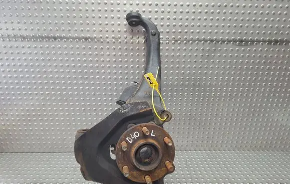 Nissan Pathfinder R51 Front wheel hub spindle knuckle