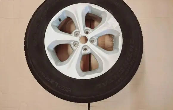 KIA Sorento R17 alloy rim 