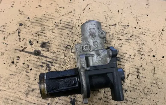 Audi A4 S4 B7 8E 8H EGR valve 70036500 06T318
