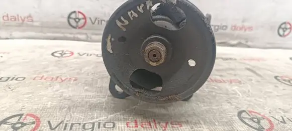 Nissan Navara D40 Power steering pump EB300 5z134320