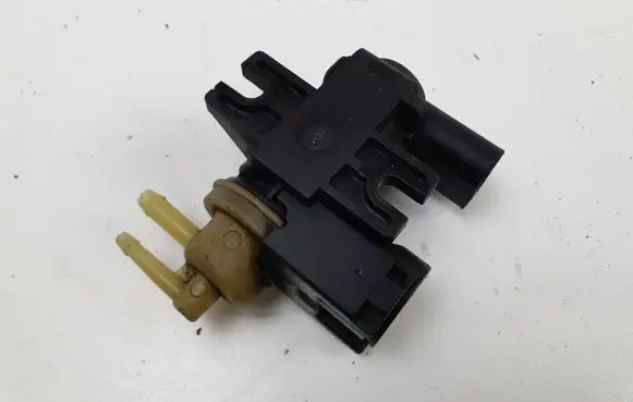 Audi A4 S4 B8 8K Turbo solenoid valve 8K0906627