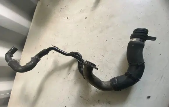 Land Rover Range Rover Evoque L538 Engine coolant pipe/hose G4D38555BC 8555BC 9GRPAP