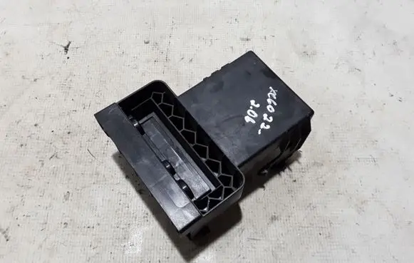 Volvo XC60 Other engine bay part 32320515
