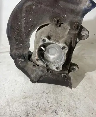 BMW 5 E60 E61 Front wheel hub 6760953