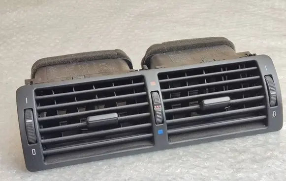 BMW 5 E39 Dash center air vent grill 8391179 8364007 83640079