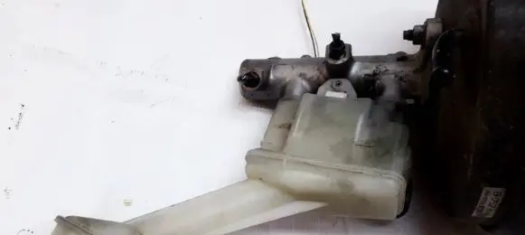Nissan X-Trail T30 Master brake cylinder
