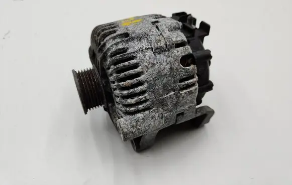 BMW X5 E70 Generator/alternator 7796125