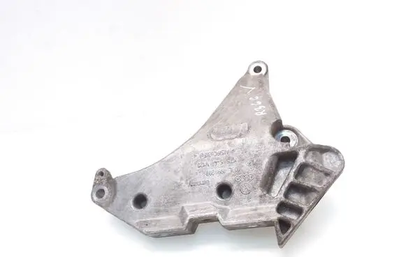Skoda Octavia Mk2 (1Z) Engine mounting bracket 03L199207